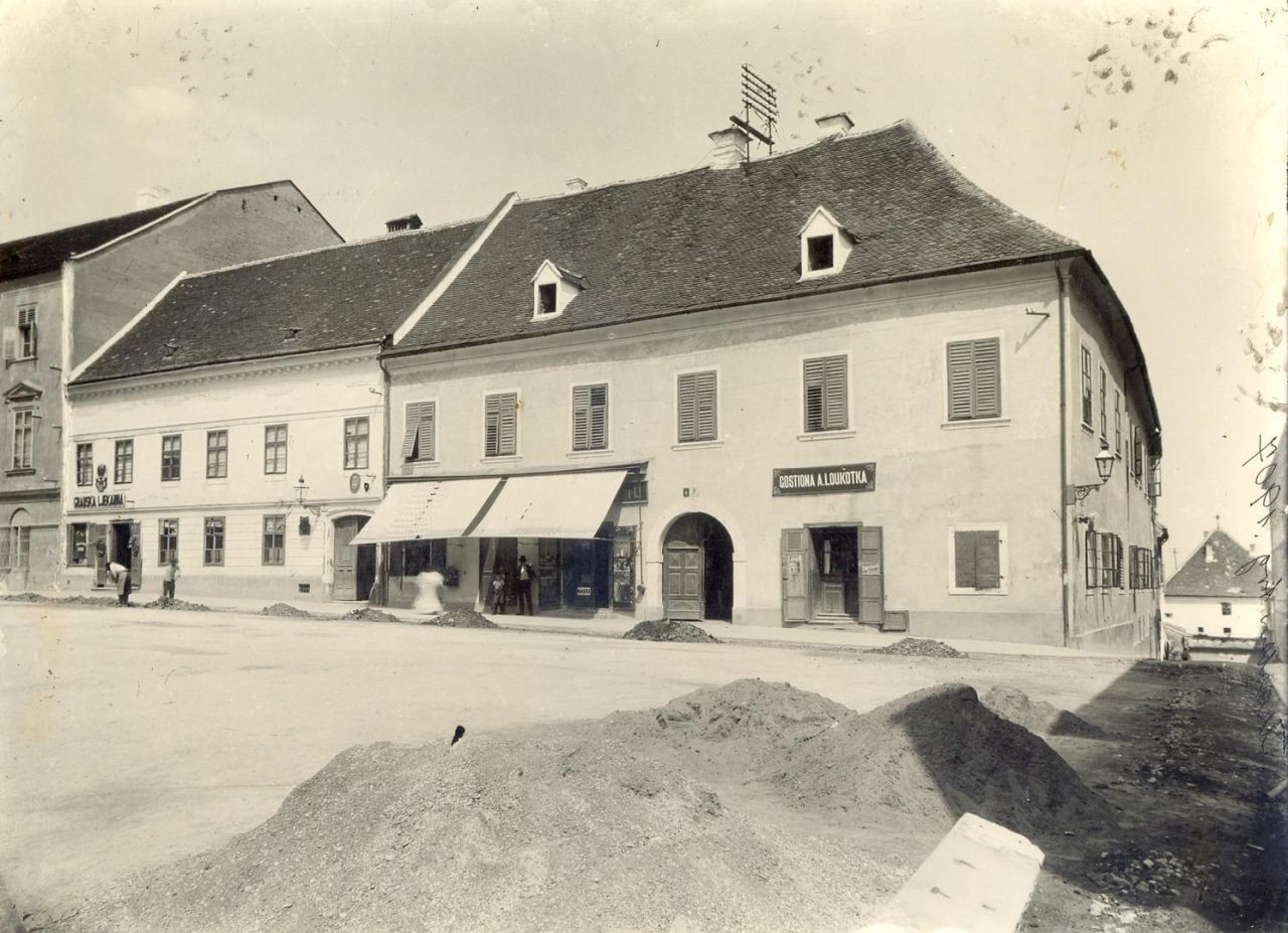 Gornji grad. Markov trg, gostiona